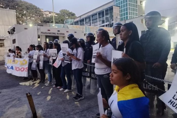 familiares presos políticos zona 7