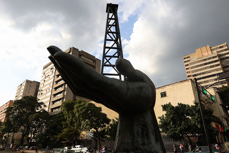 Nuevo modelo de negocios en la industria petrolera venezolana