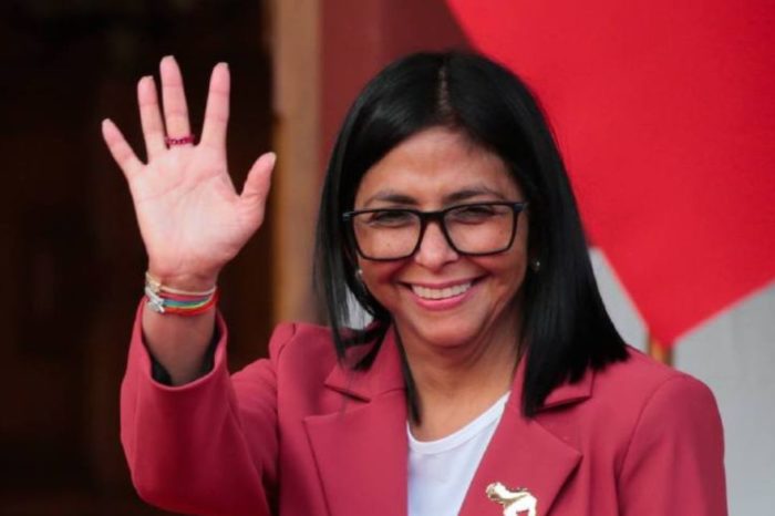 Delcy Rodríguez - clásico