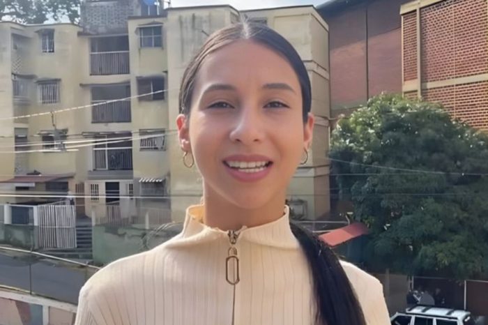Periodista Nakarhy Mena Ramos