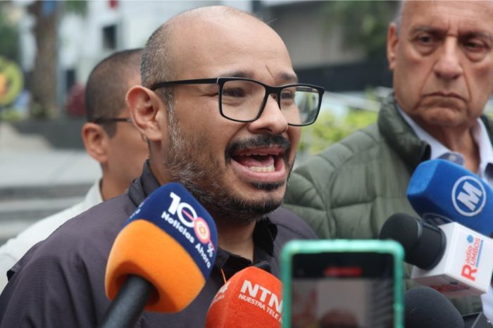 periodista Carlos Julio Rojas
