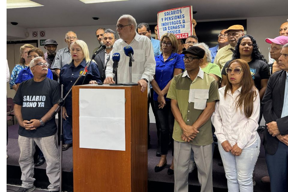 Gremios marcha aumento de salario