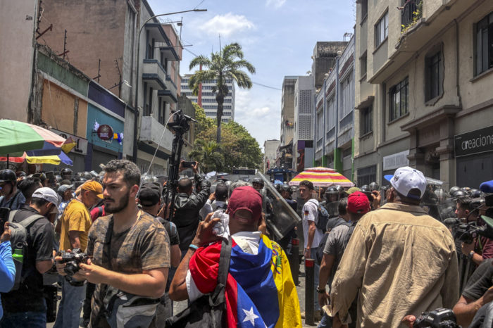marcha por salario agresión a periodistas