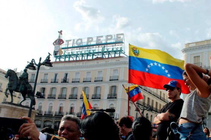 Venezolanos en España