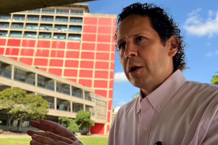 Fracisco Garcés - comisión presidencial para la recuperación de la ucv