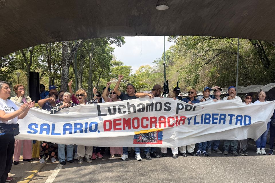 reclamo UCV aumento salario
