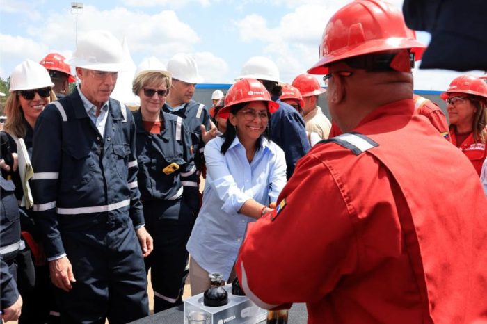 Delcy Rodríguez Secretary Wright Reuters Pdvsa visita India