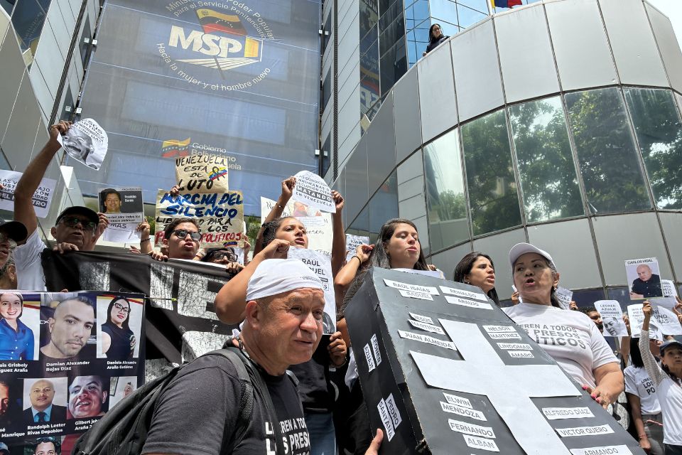 Marcha presos políticos Ministerio Servicio Penitenciario Julio García