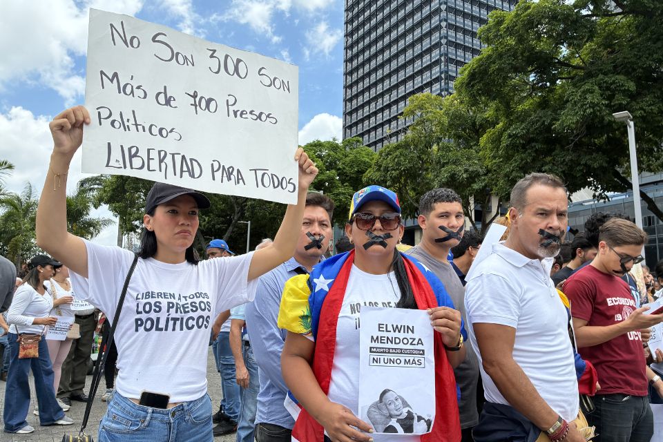 Marcha presos políticos excarcelaciones Marcha silencionsa presos políticos 2026 006