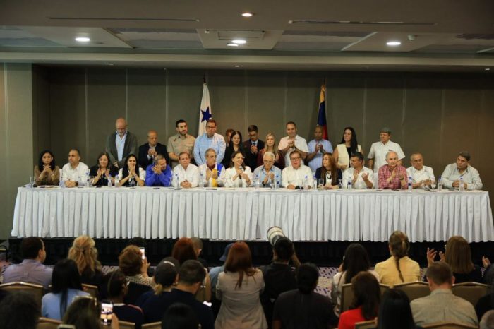 Plataforma Unitaria Panamá María Corina Machado