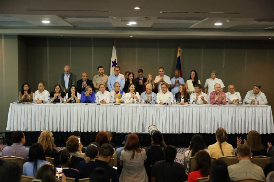 Plataforma Unitaria Panamá María Corina Machado