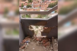 desplazados Edificios daños La Guaira