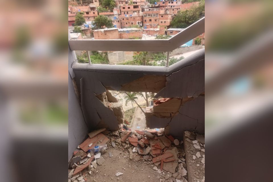 desplazados Edificios daños La Guaira