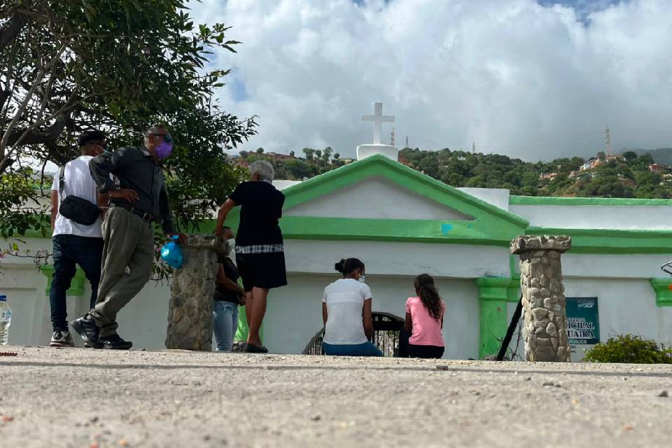 Raquel - terremoto - la guaira