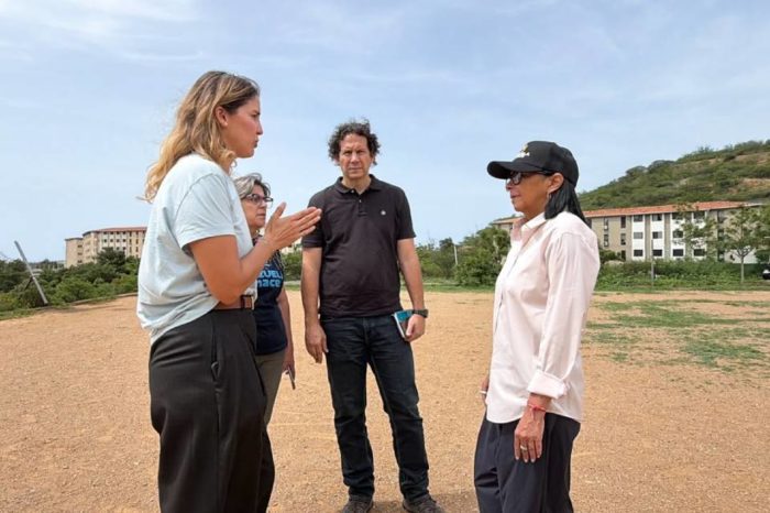 Inspección terrenos viviendas sismos Delcy Rodríguez