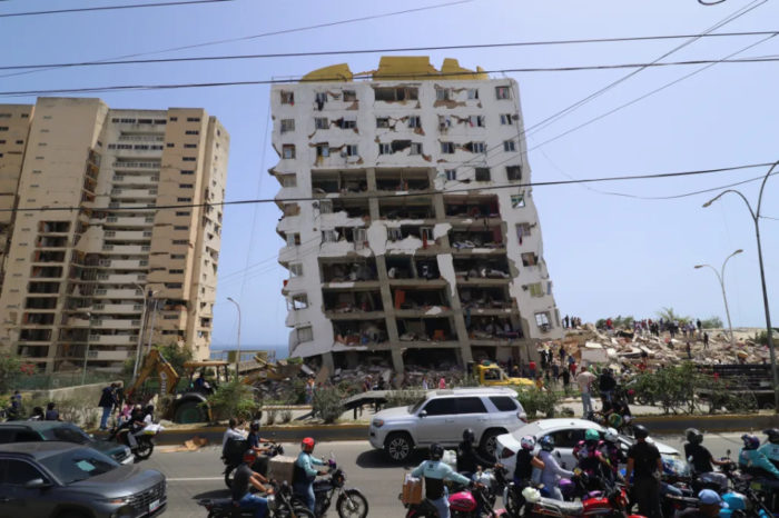 La Guaira Luisa Cáceres de Arismendi SNTP Los Delfines Playa Grande terremotos misión vivienda