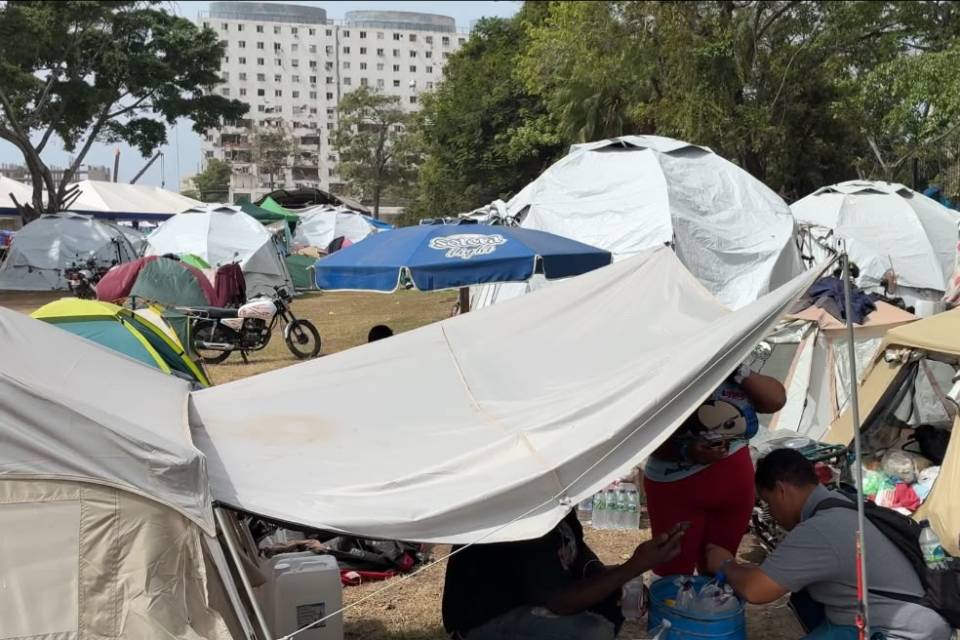 damnificados - refugio - La Guaira - refugios