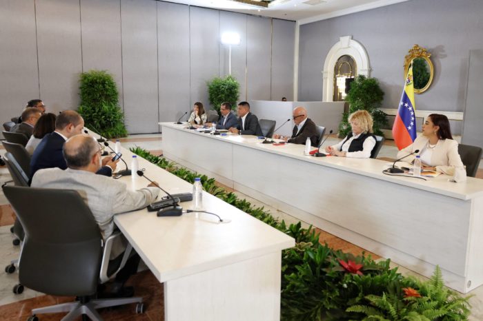 Diálogo 7 de agosto 2026