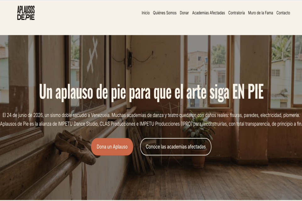 "Aplausos de Pie"
