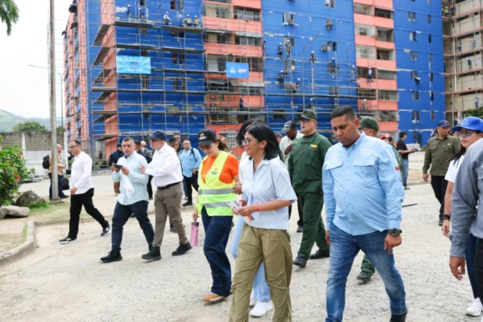 Delcy Rodríguez viviendas carabobo