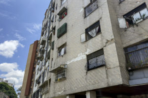 Edificio en rojo terremotos