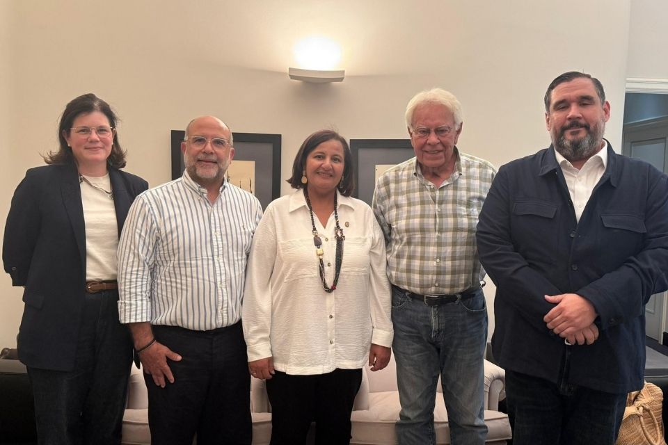 Oposición Felipe González diálogo