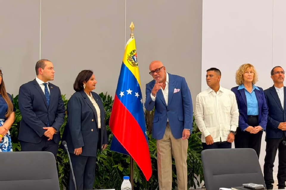 diálogo chavismo AN 2015