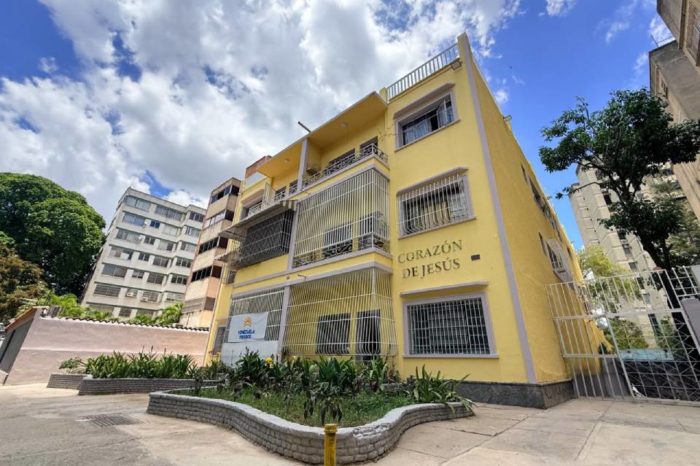 edificios reparados Venezuela Renace Delcy Rodríguez