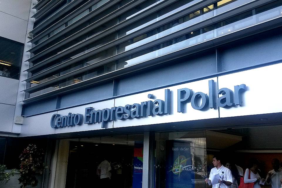Centro empresarial polar