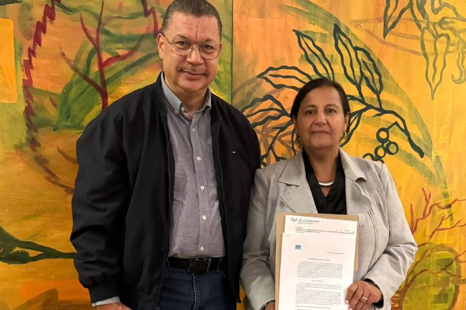 Simón Calzadilla Dinorah Figuera Diálogo presupuesto