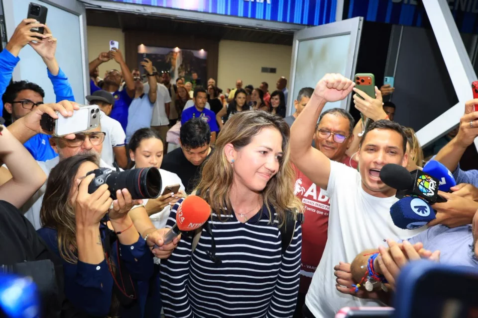 Claudia Macero retorno Vzla